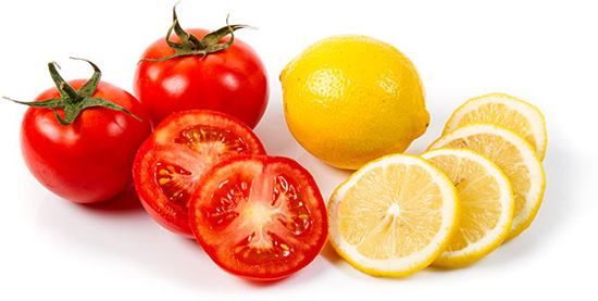 Cách chữa trị hôi nách với nước cốt chanh và cà chua