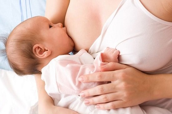 Tại sao nâng ngực nội soi không ảnh hưởng đến nuôi con bằng sữa mẹ