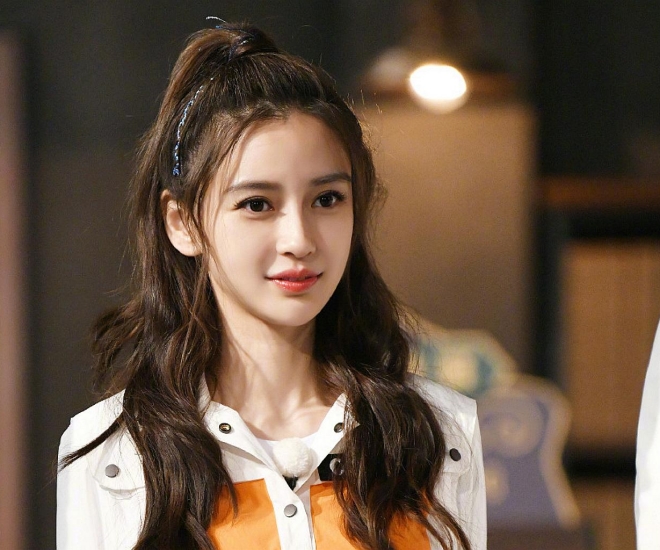 Cười hở lợi khiến nhiều người e dè trong giao tiếp.
