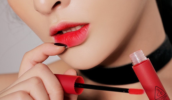 Nhiều trường hợp cười hở lợi ảnh hưởng cả sức khỏe, tâm lý lẫn các mối quan hệ.