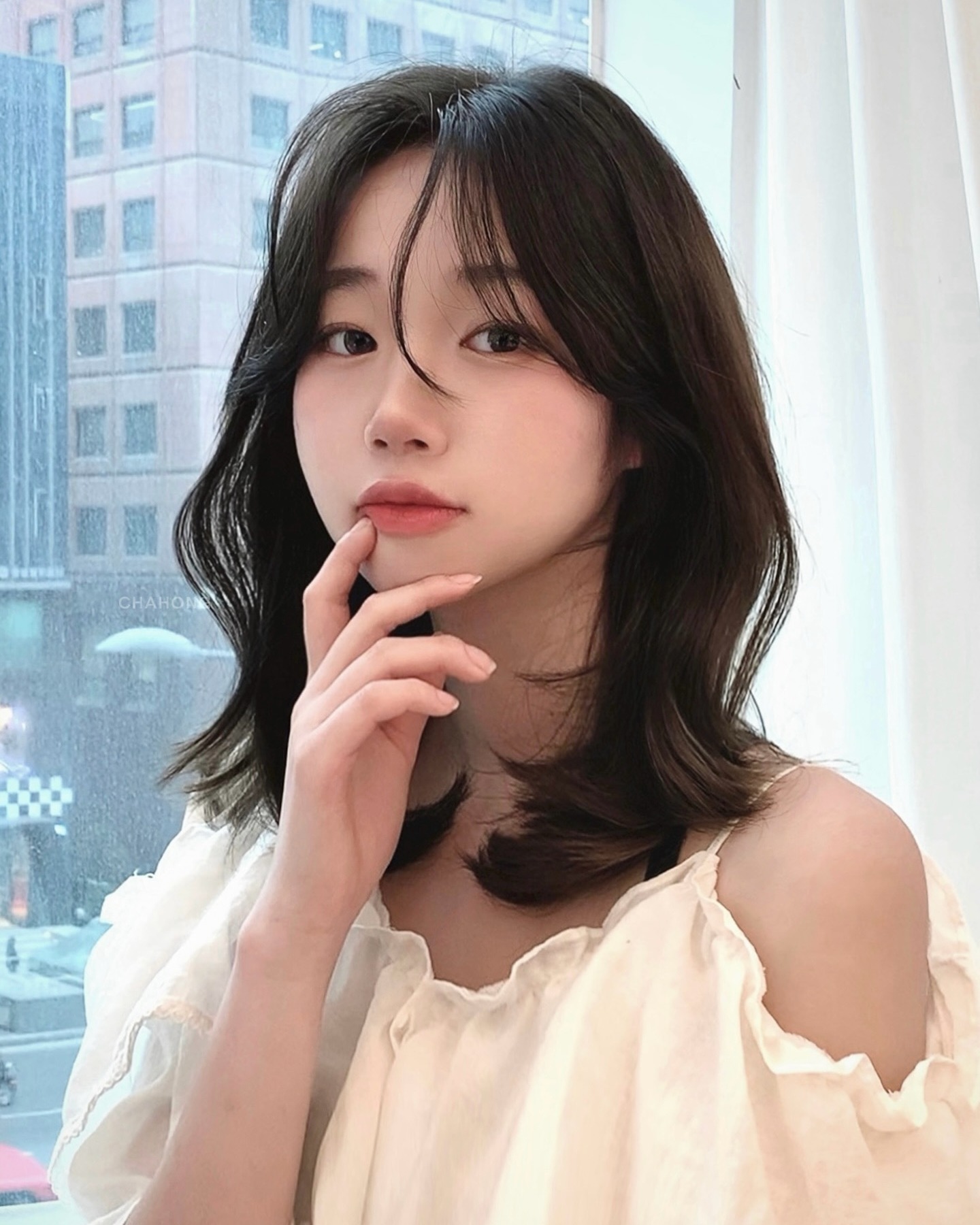 Phẫu thuật mí mắt và nâng cung mày trẻ hóa khuôn mặt