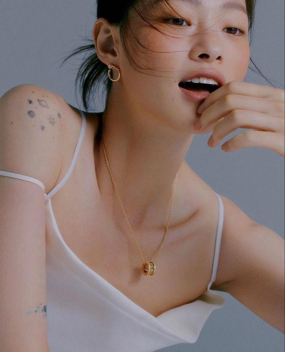 Bí quyết giữ gìn nhan sắc tươi trẻ: Kết hợp vận động – dinh dưỡng – chăm sóc da đúng cách