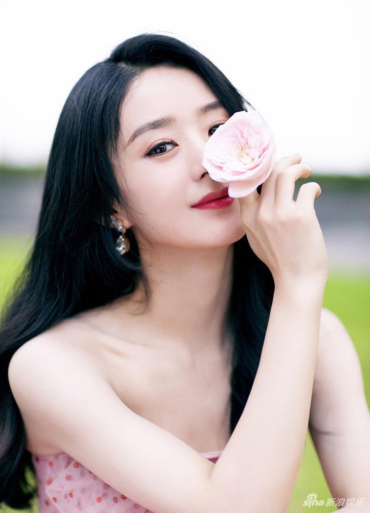 Đôi má lúm đồng tiền là dấu ấn nhận diện không thể trộn lẫn